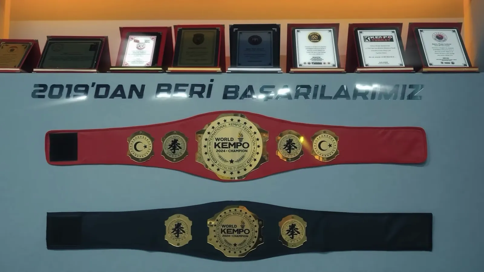 Kulübün kazandığı şampiyonluk kemerleri